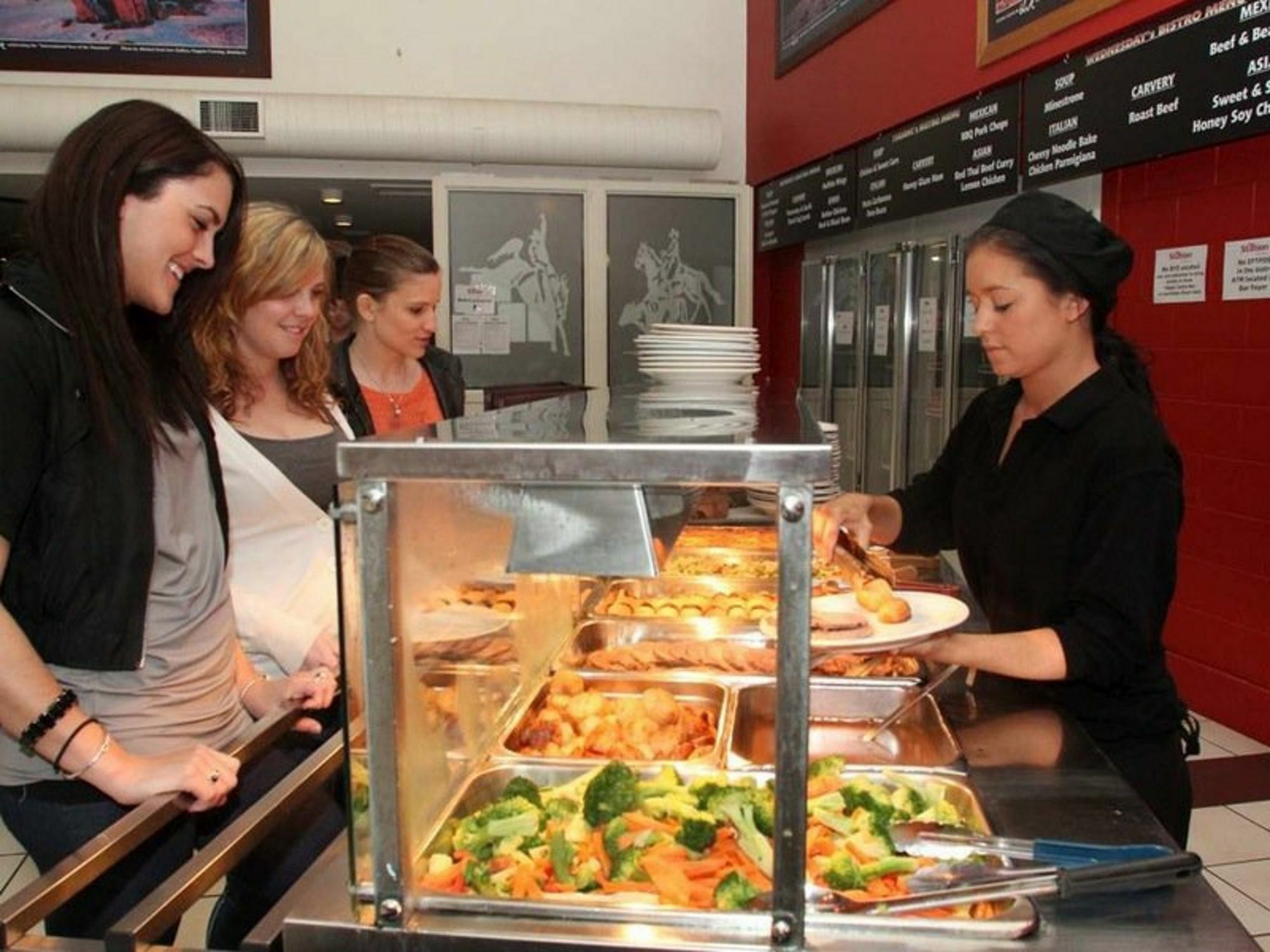 ג'ינדביין The Station Hotel מראה חיצוני תמונה