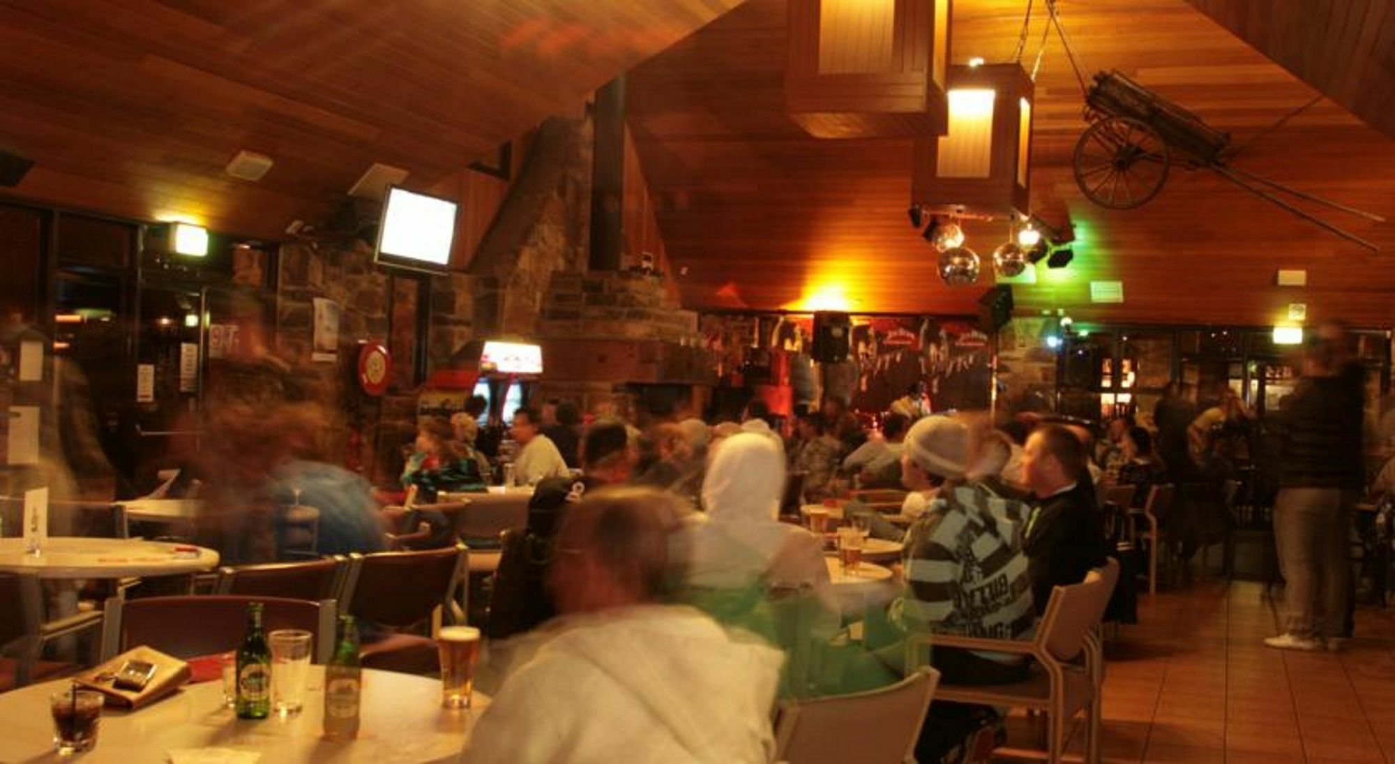 ג'ינדביין The Station Hotel מראה חיצוני תמונה